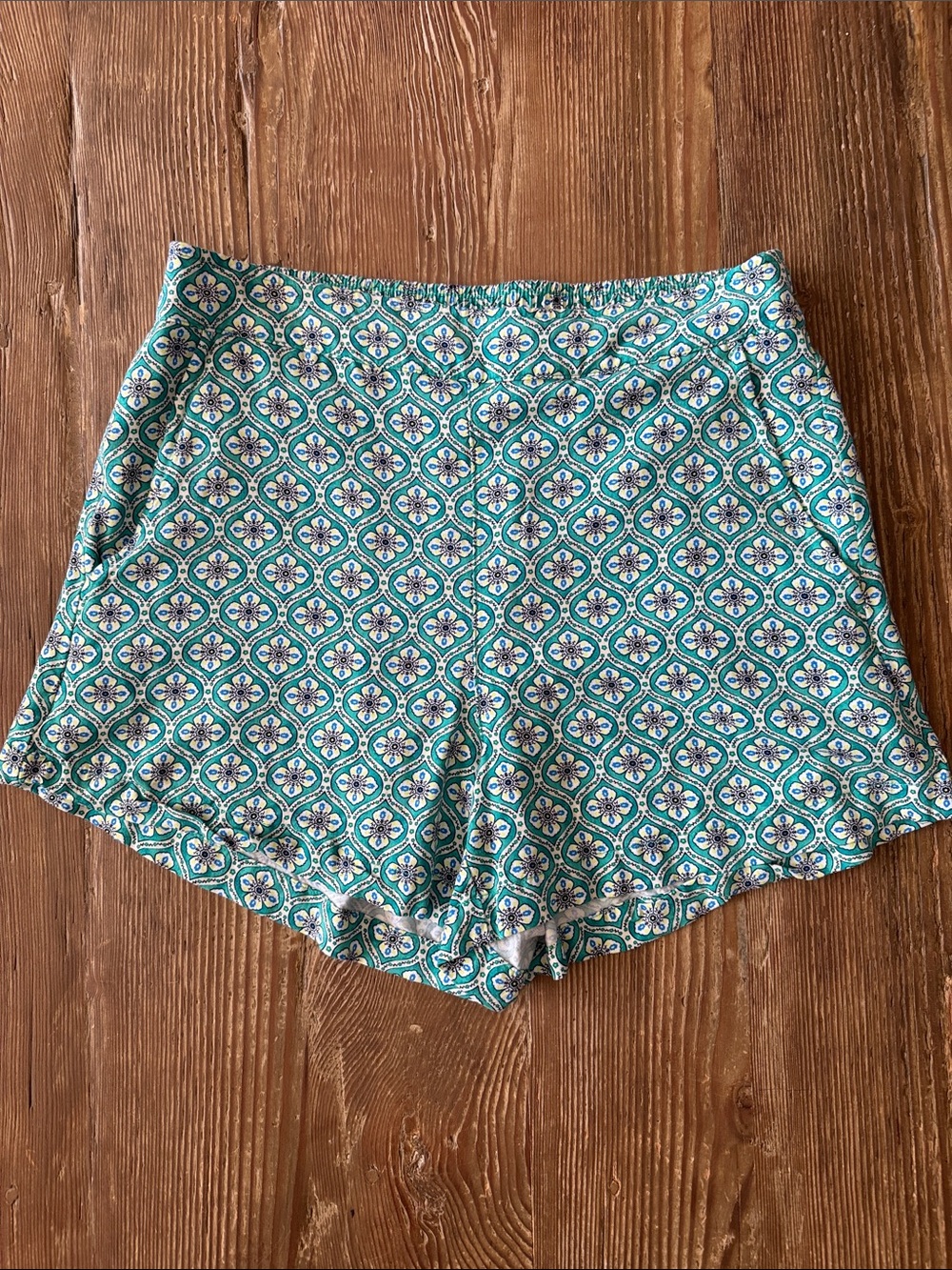 Old Navy Teal and White Geometric High-Waist Shorts